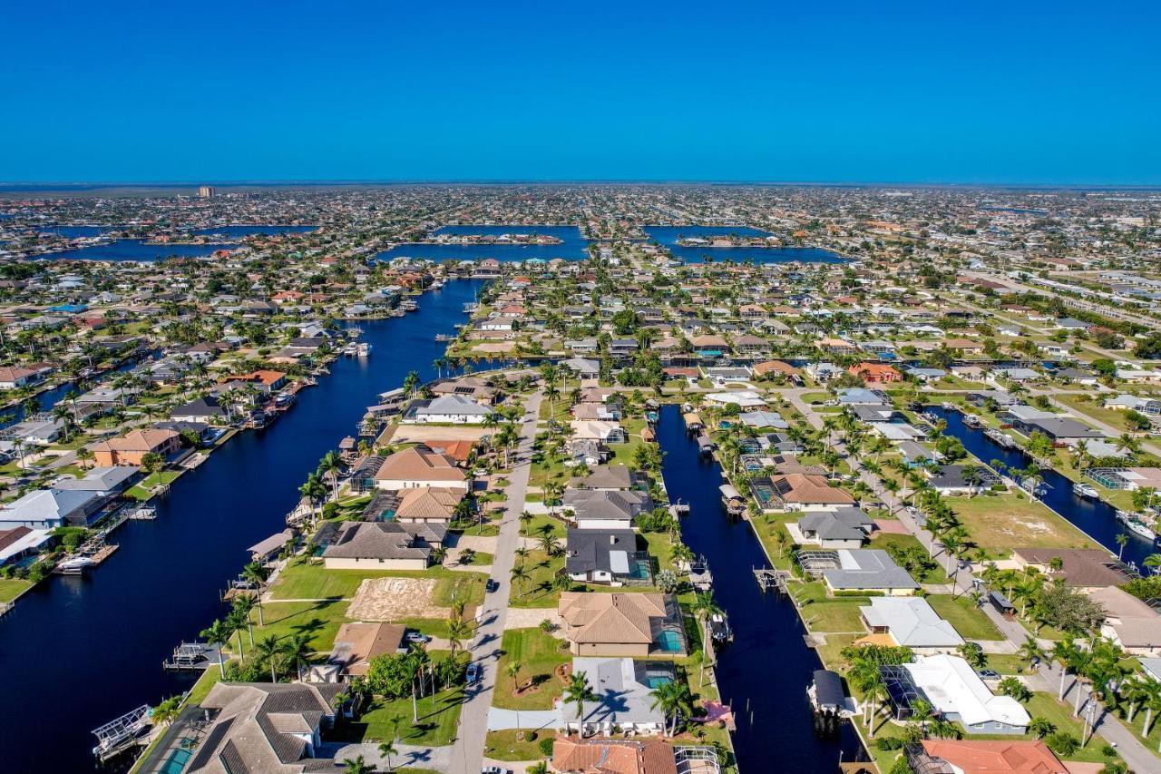 Waterfront Cape Coral Home With Private Pool! Екстер'єр фото