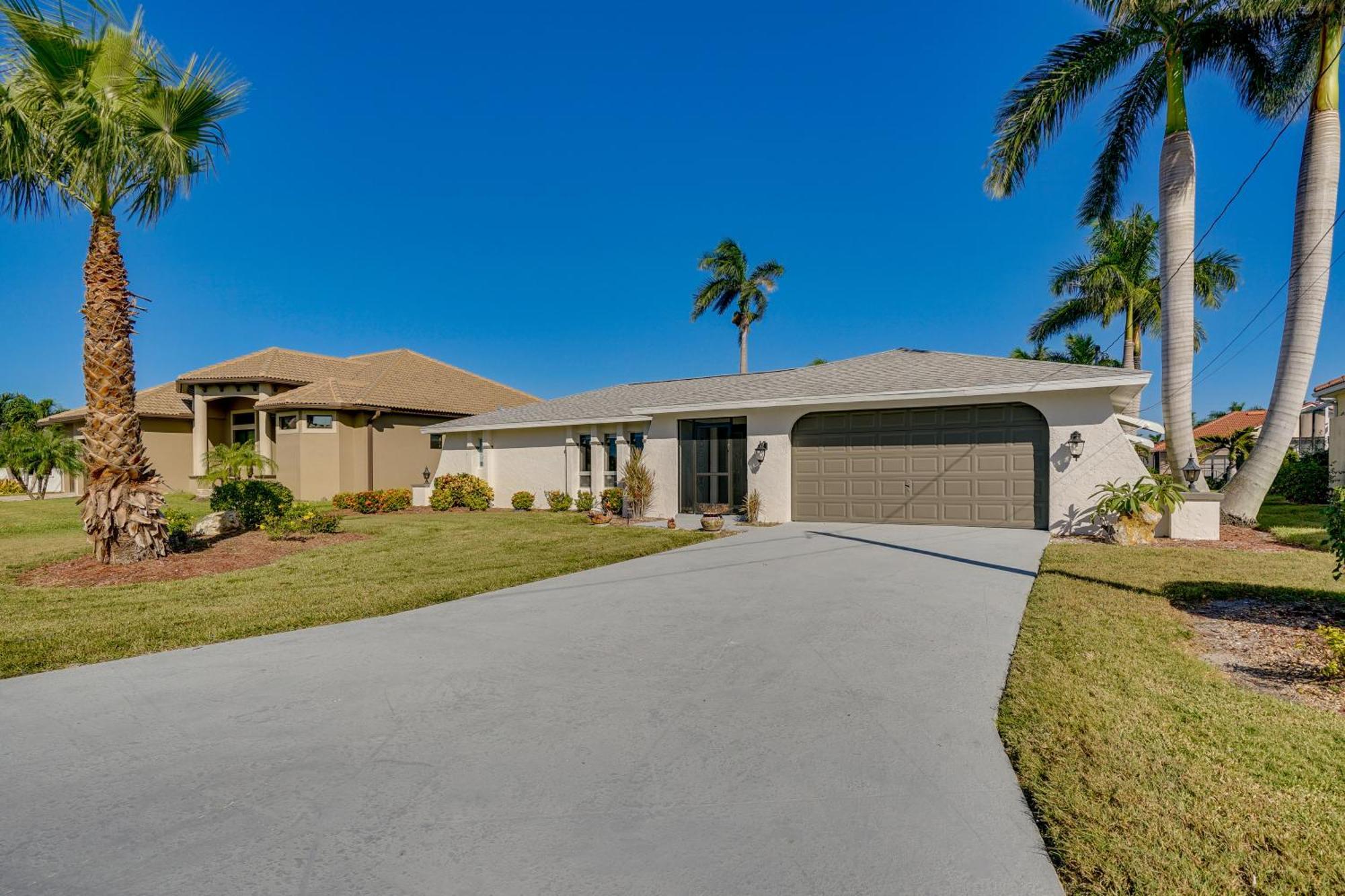 Waterfront Cape Coral Home With Private Pool! Екстер'єр фото